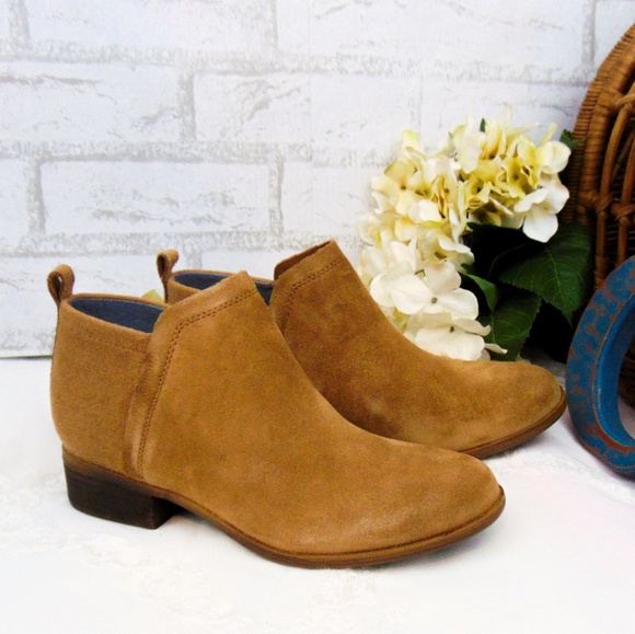 Toms Shoes - !1DAY ONLY! TOMS Deia Zip Brown Suede Ankle Bootie